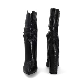 Bota Corta De Tacón para Mujer Estilo 683001 Negro